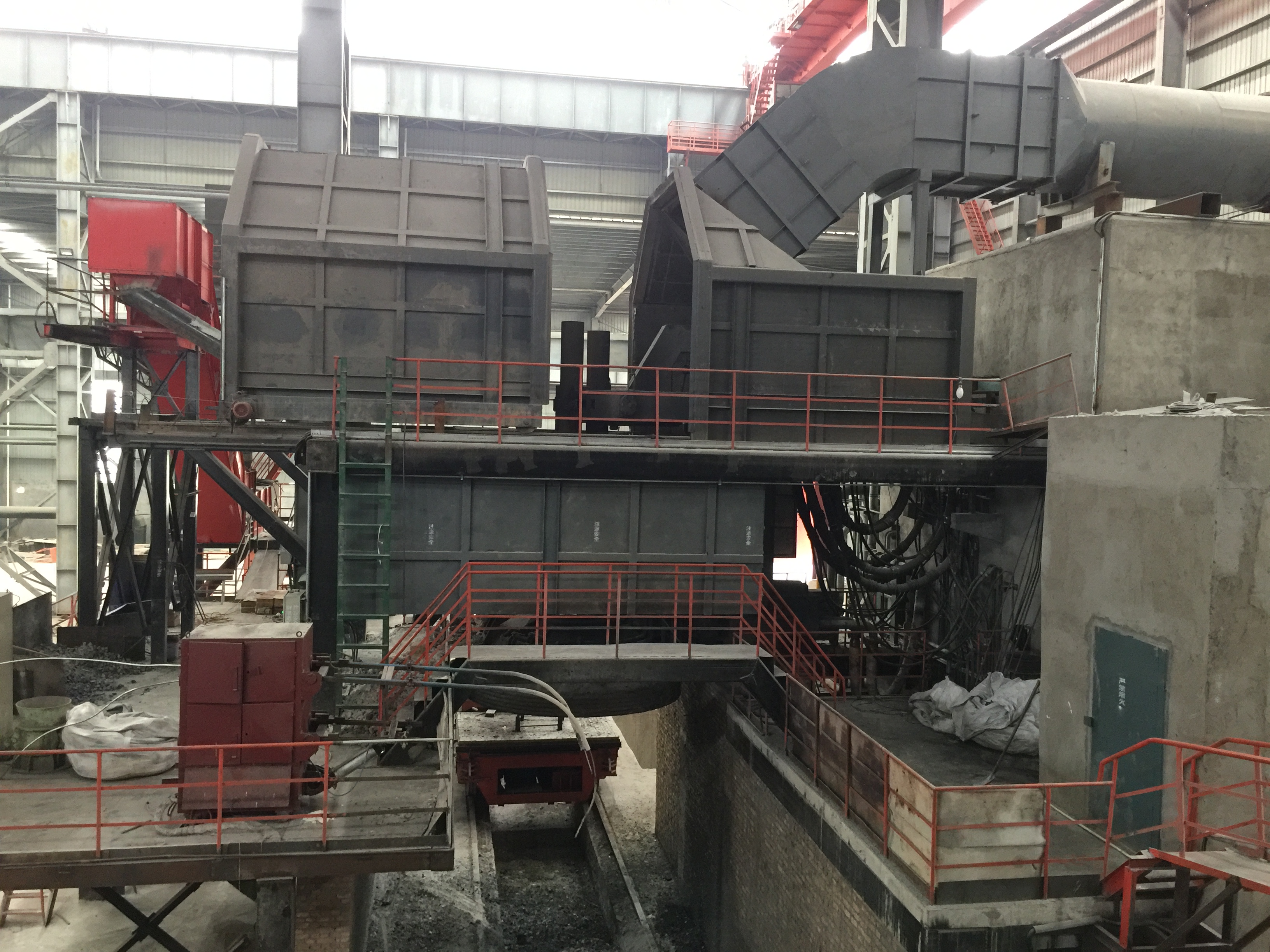 Плавитное оборудование в стальной группе